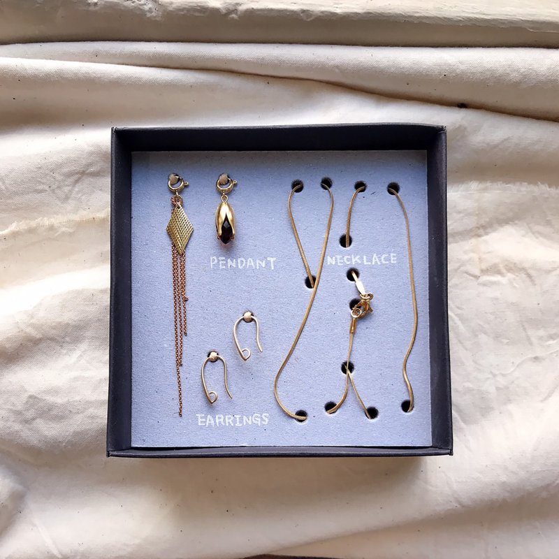 黄铜饰品组_初心后丽_耳针款 - 项链 - 铜/黄铜 金色