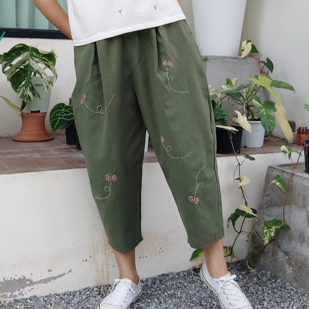 Green Butterfly Embroidery Crop Pants - 女装长裤 - 棉 绿色