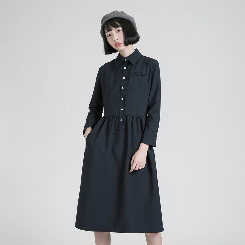 Higgs 希格斯学院洋装_8AF100_丈青 - 洋装/连衣裙 - 棉．麻 蓝色