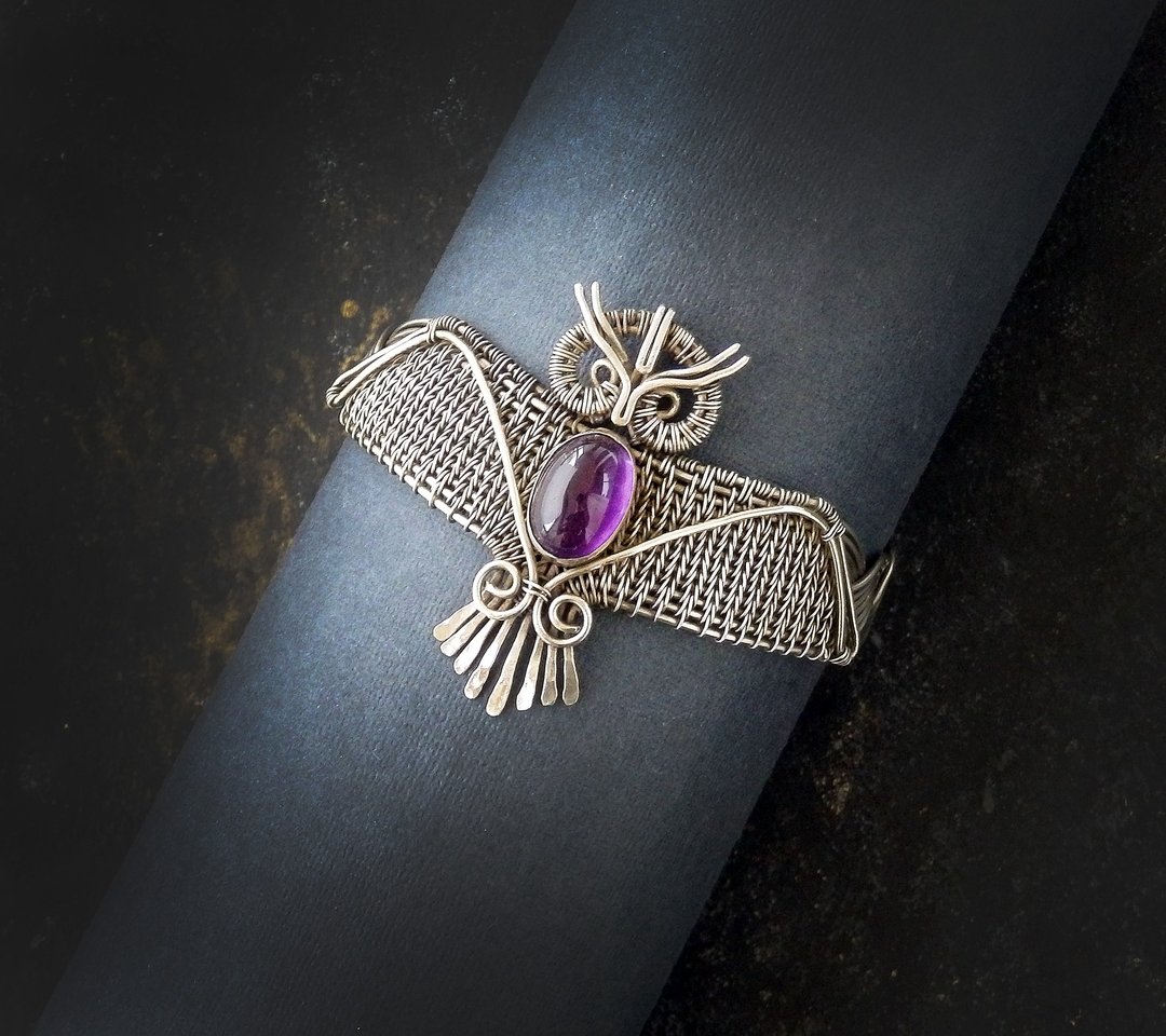 Amethyst cuff bracelet , Owl wire wrapped jewelry, Bird  bangle - 手链/手环 - 其他金属 紫色