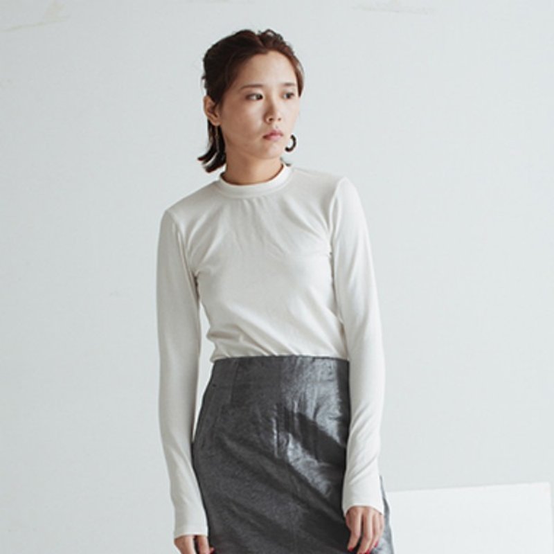 白色 袖子超长的紧身小领子T恤 弹力针织内搭上衣 | 番塔塔独立设计女装品牌 - 女装 T 恤 - 棉．麻 白色