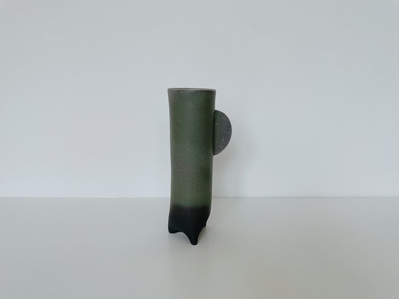 关于那根─细长黑根 - 花瓶/陶器 - 陶 灰色