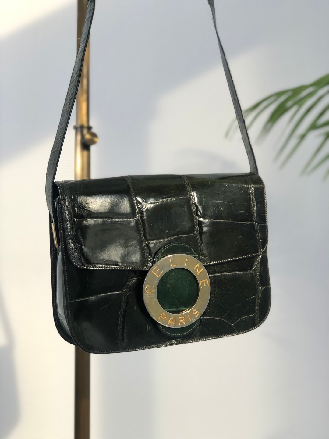 【 日本直送 名牌中古包 】CELINE 赛琳 标志圆圈 鳄鱼皮 压纹 肩背包 绿色 vintage 古董 vhep44 - 侧背包/斜挎包 - 真皮 绿色