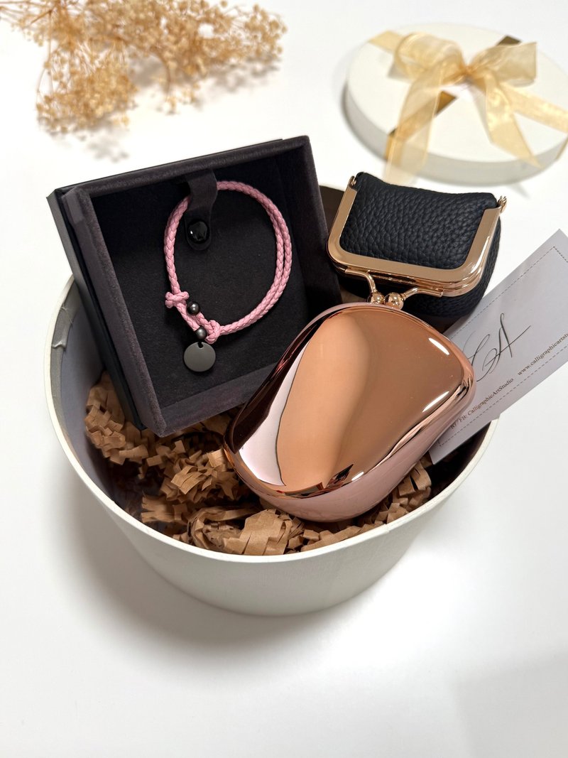 【客制组合礼物】首饰包 真皮手绳 按摩梳 结婚 姊妹 礼盒 - 吊饰 - 真皮 多色