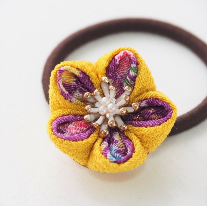 【京都散策】 土黄紫和柄布花发圈橡筋 定制 つまみ细工 - 发饰 - 聚酯纤维 黄色