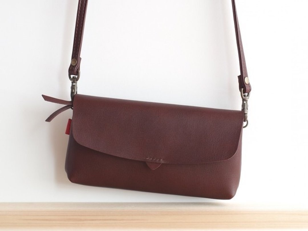 Leather pouch wallet / shoulder purse - 皮夹/钱包 - 真皮 咖啡色