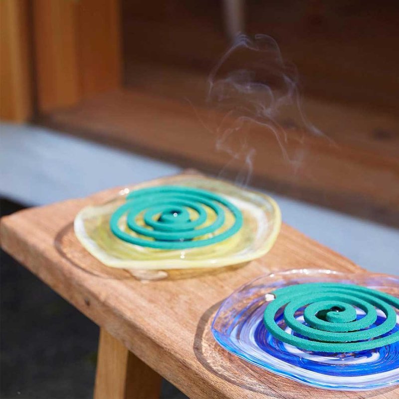 日本津轻 手作漩涡玻璃盘 / 共2色 - 浅碟/小碟子 - 玻璃 透明