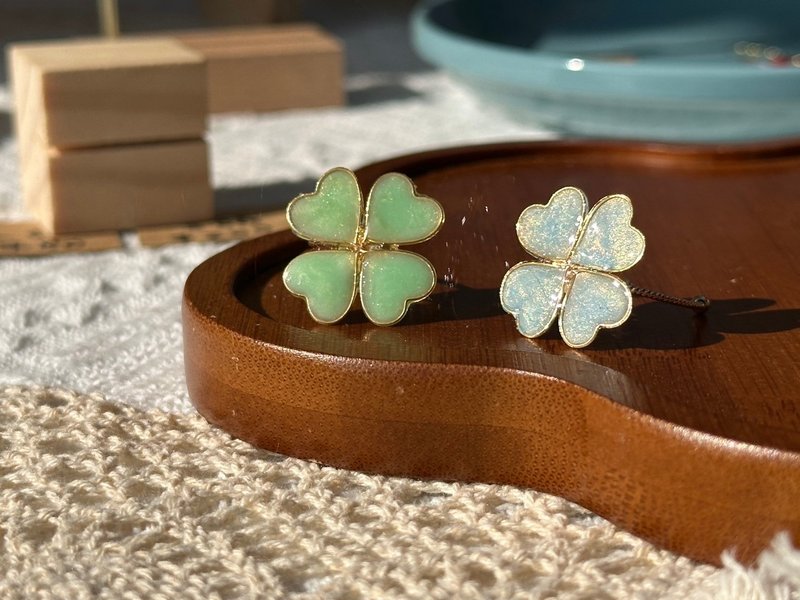 小幸运-戒指 / 手作水晶花饰品 - 戒指 - 树脂 