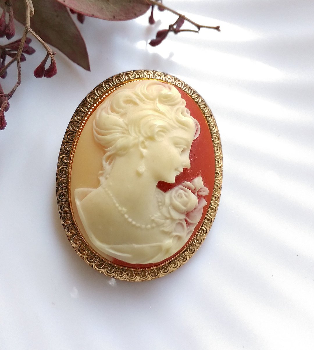 CAMEO 优雅仕女 别针 项链坠两用。西洋古董饰品 - 胸针 - 其他金属 金色
