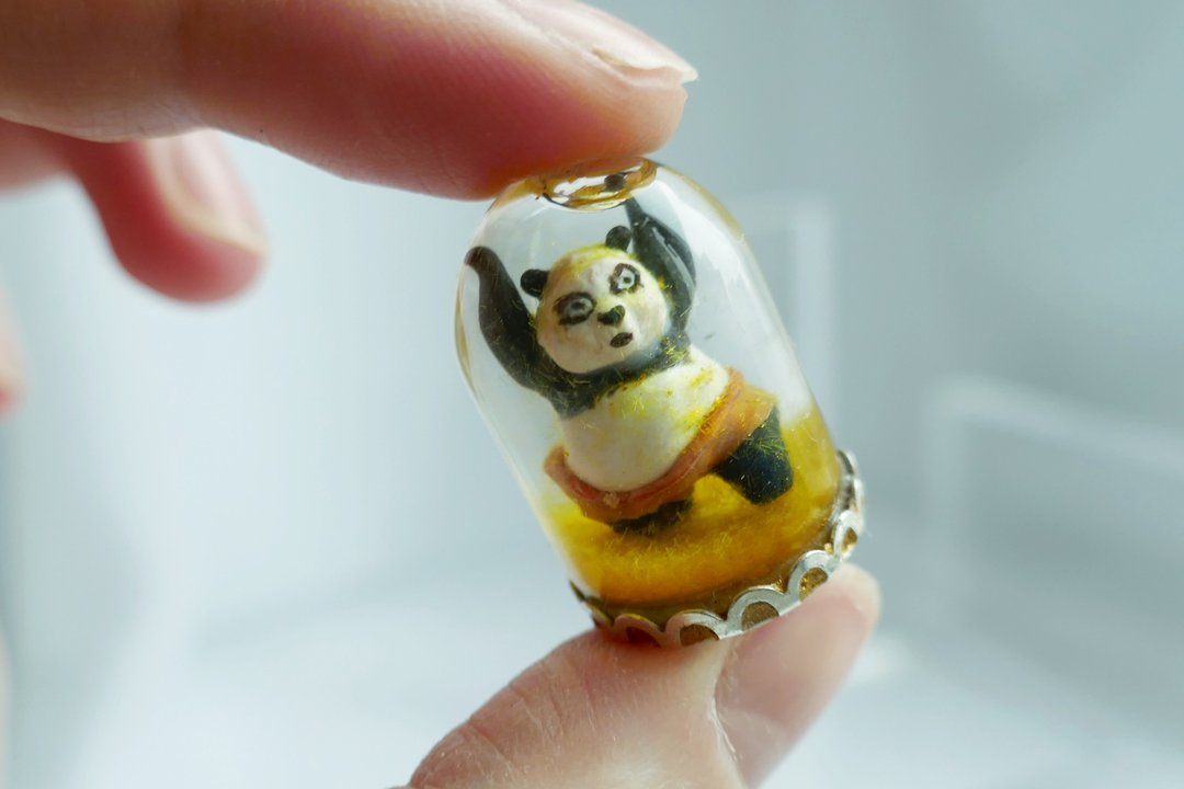 1:12 miniature Snow Globe | Kung Fu Panda | Po - 其他 - 粘土 金色