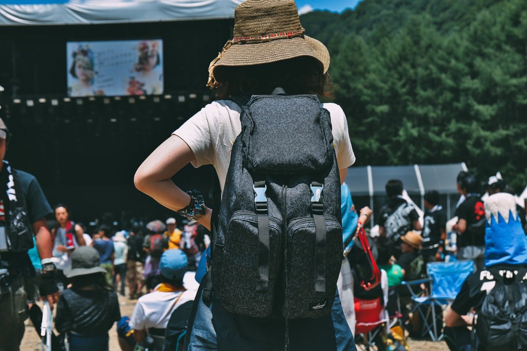 山系后背包 Defender backpack 防水 笔电后背包 后背包 书包 - 后背包/双肩包 - 防水材质 黑色