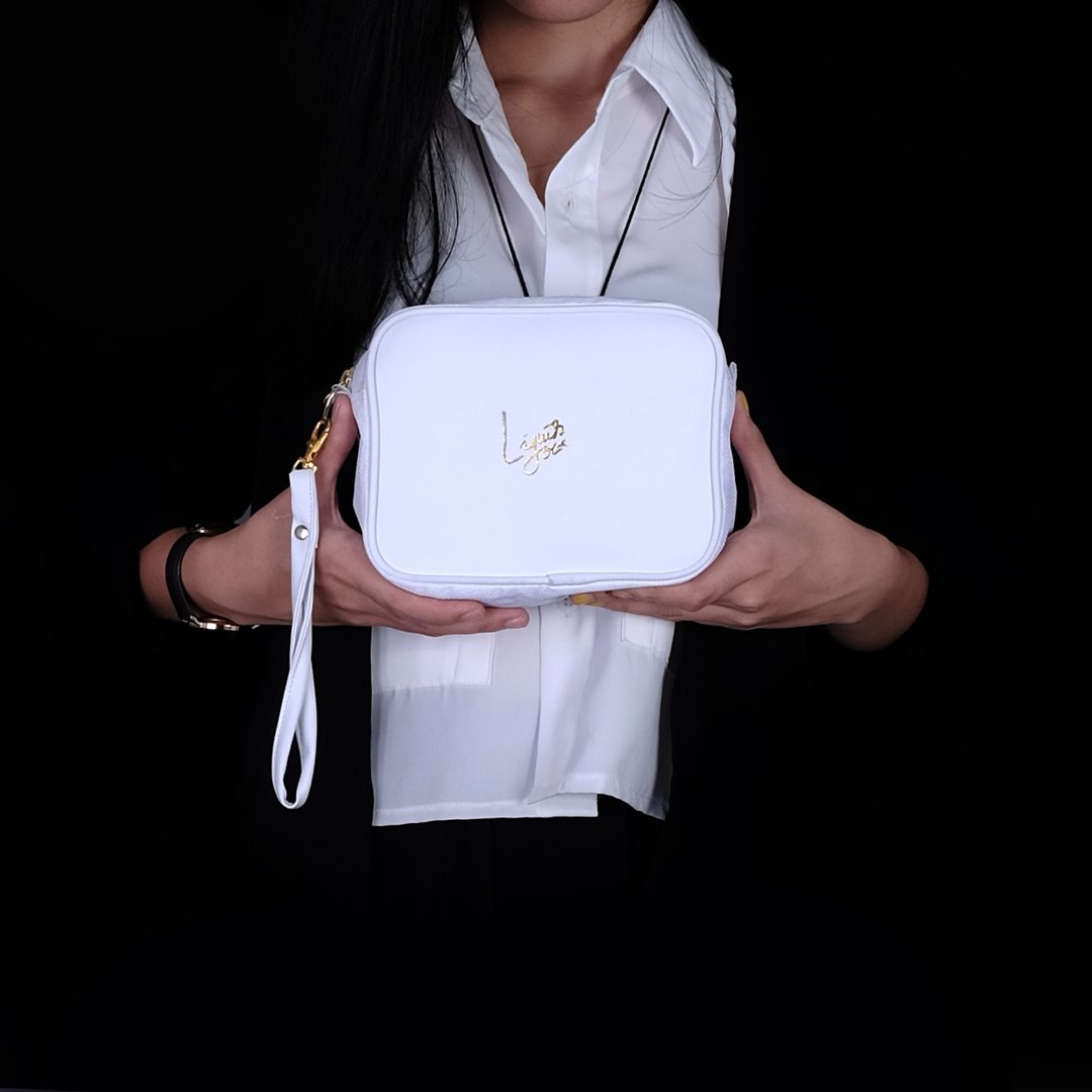 Wristlet - White - 手拿包 - 聚酯纤维 白色
