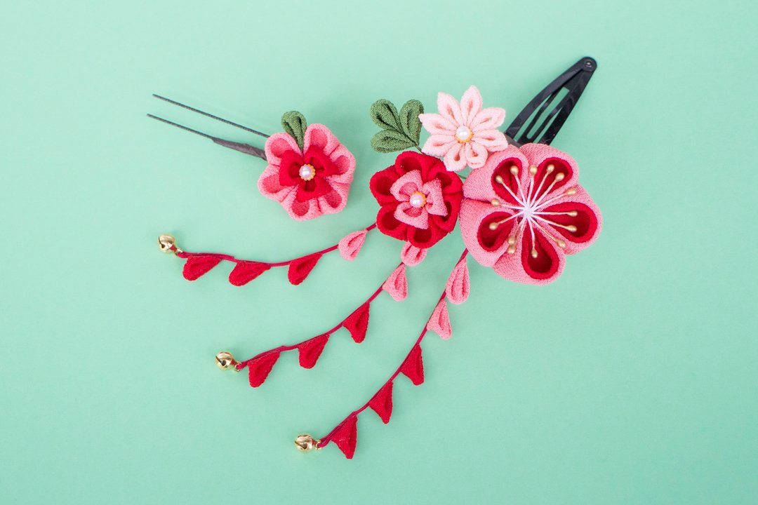 Potato cute mini bouquet hair ornament Red and pink gradation knitting handmade plum - 发饰 - 丝．绢 红色