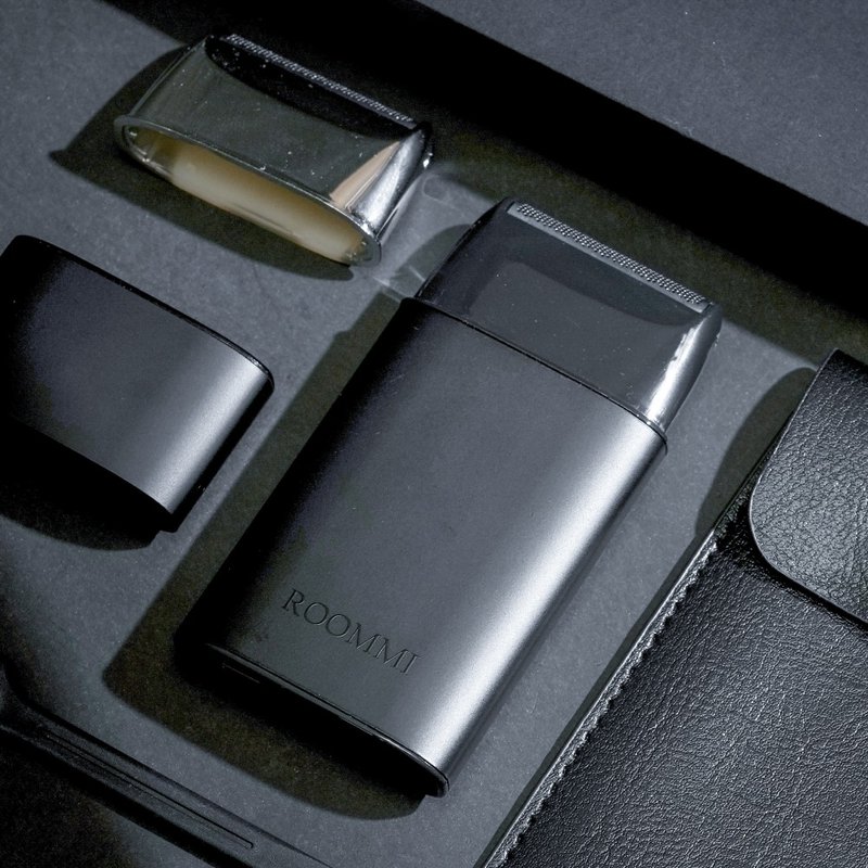 ROOMMI Noble 经典轻巧随行刮胡刀 PLUS - 男性清洁护肤品 - 塑料 黑色