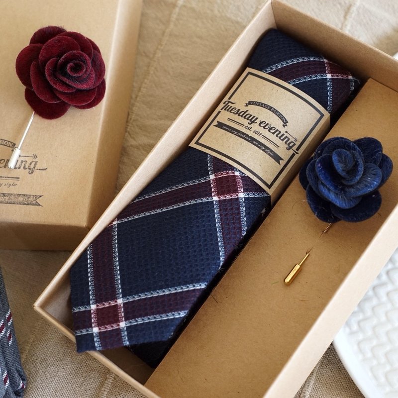 Neck Tie Navy Red Plaid with Blue Lapel Pin (ฺwith Crafted box) - 领带/领带夹 - 其他材质 蓝色