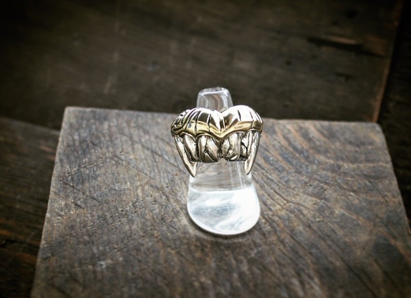 唇与利齿 925银戒 - 戒指 - 银 银色