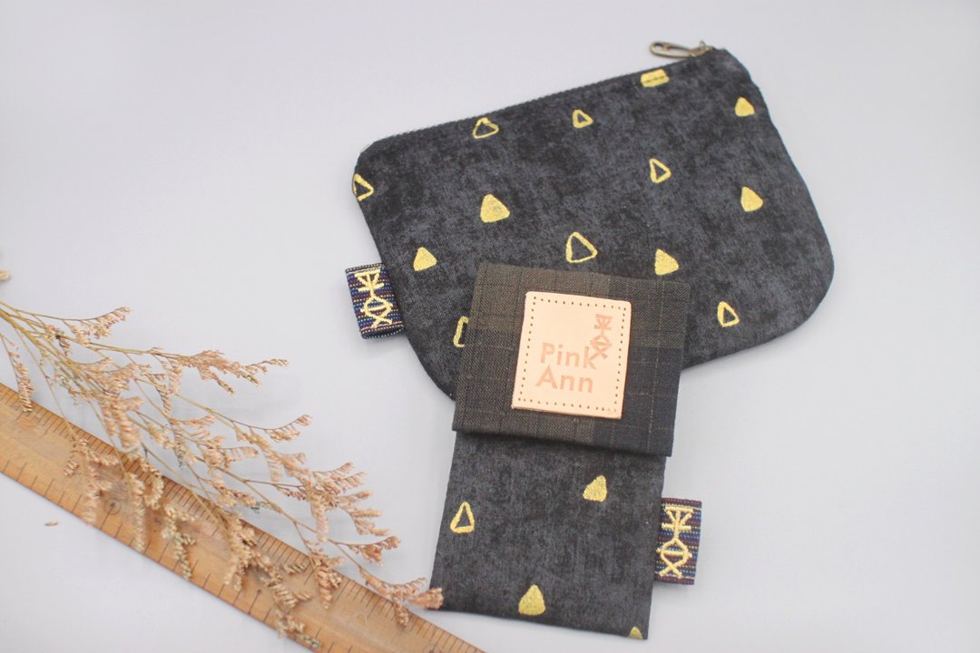 平安经典卡包-,金色三角星空(烫金),名片包,悠游卡包直接过卡 - 证件套/卡套 - 棉 黑色