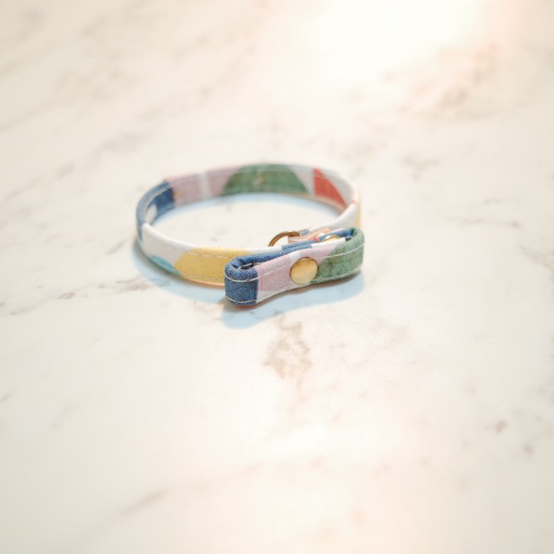 猫 小啾啾项圈 英文字母积木 附扭转皮套 可换脖后贴片 赠铃铛 - 项圈/牵绳 - 棉．麻 