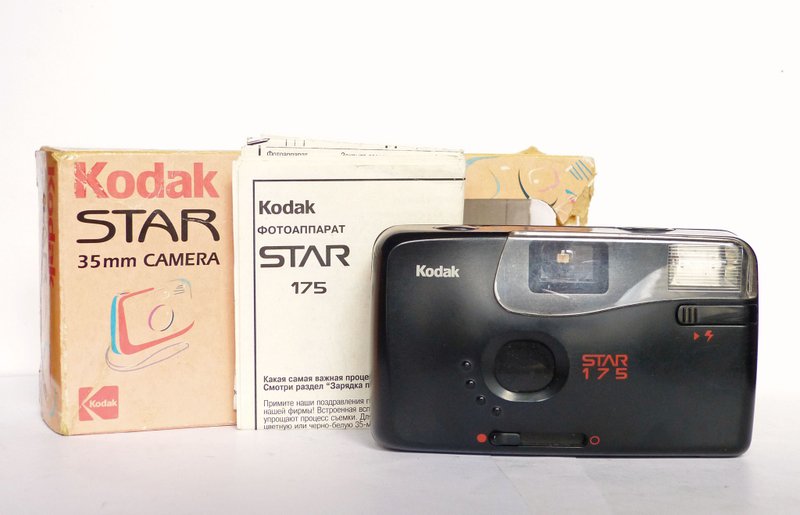 Kodak Star 175 point&shoot film camera 35mm with box and manual - 相机 - 塑料 黑色
