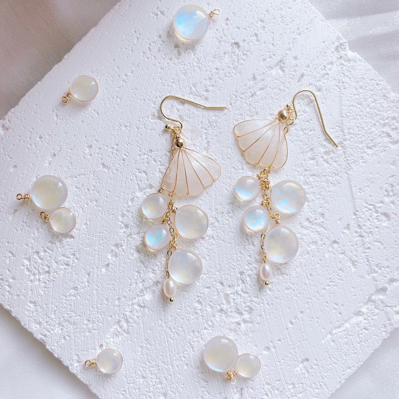 【夏日泡泡】树脂水晶花耳环 - 耳环/耳夹 - 树脂 