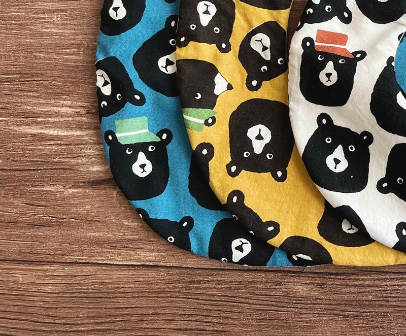 刺绣黑熊 360度旋转 围兜 宝宝口水巾 - 围嘴/口水巾 - 棉．麻 多色