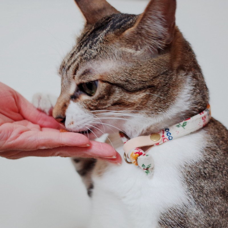 猫 项圈 复古 乡村 小碎花 日本布 植楺皮 赠铃铛 可加购吊牌 - 项圈/牵绳 - 棉．麻 