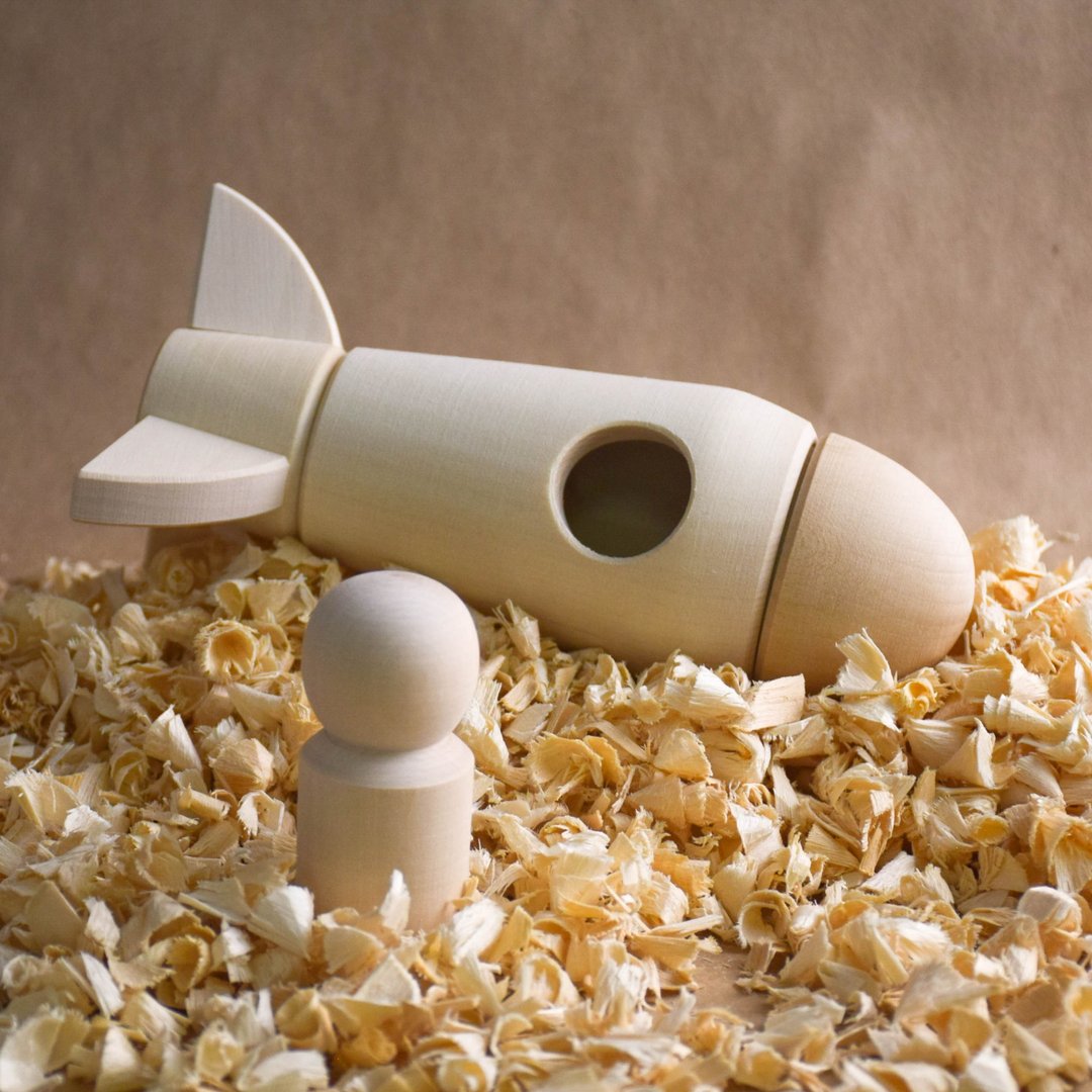 Wooden Space Rocket Toy - 玩具/玩偶 - 木头 卡其色
