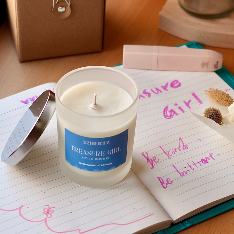 NO.76 宝藏女孩/天然大豆香氛蜡烛150g 花香系列 - 蜡烛/烛台 - 精油 黑色