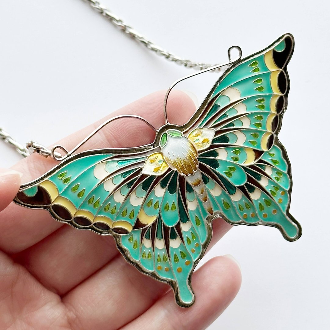 Butterfly [Emerald] Cloisonne Brooch Necklace Pure Silver Cloisonne - 项链 - 玻璃 绿色