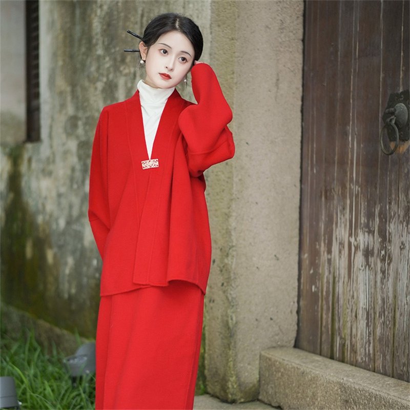 煙火年年 毛呢外套裙子套裝 新中式紅色新年戰袍 半身裙敬酒服 - 女装休闲/机能外套 - 羊毛 红色