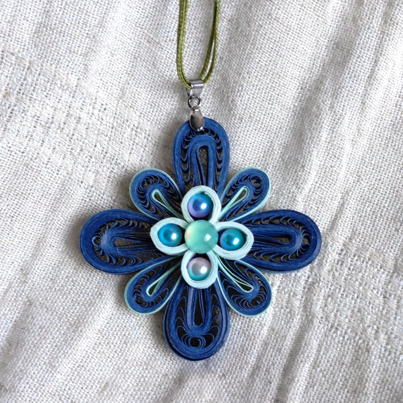 长版蓝底浅蓝四芯八瓣卷纸珠饰雅致风项链 - 项链 - 纸 蓝色