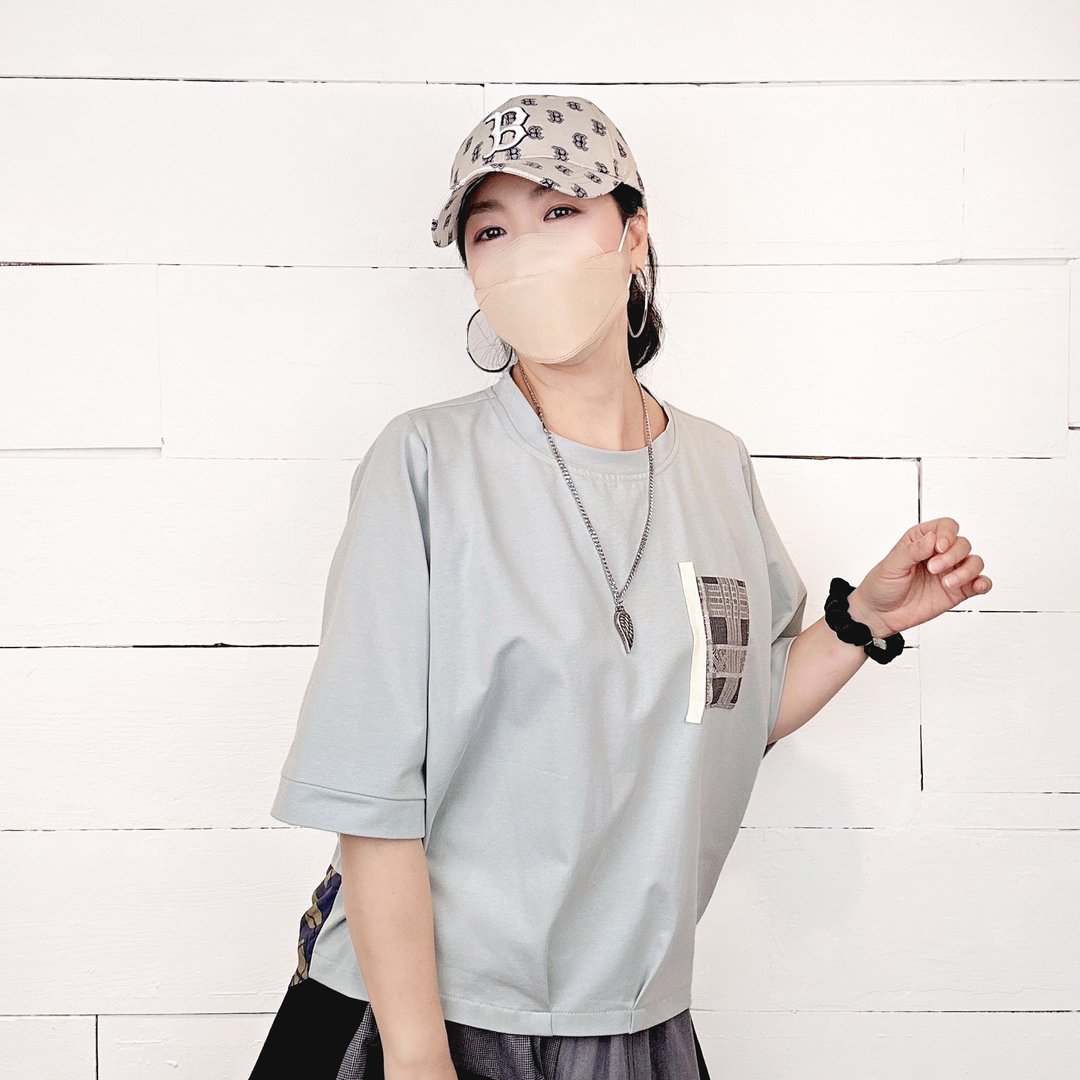 灰绿  - 下抓褶前短后长拼花布T #U1163 - 女装上衣 - 棉 绿色