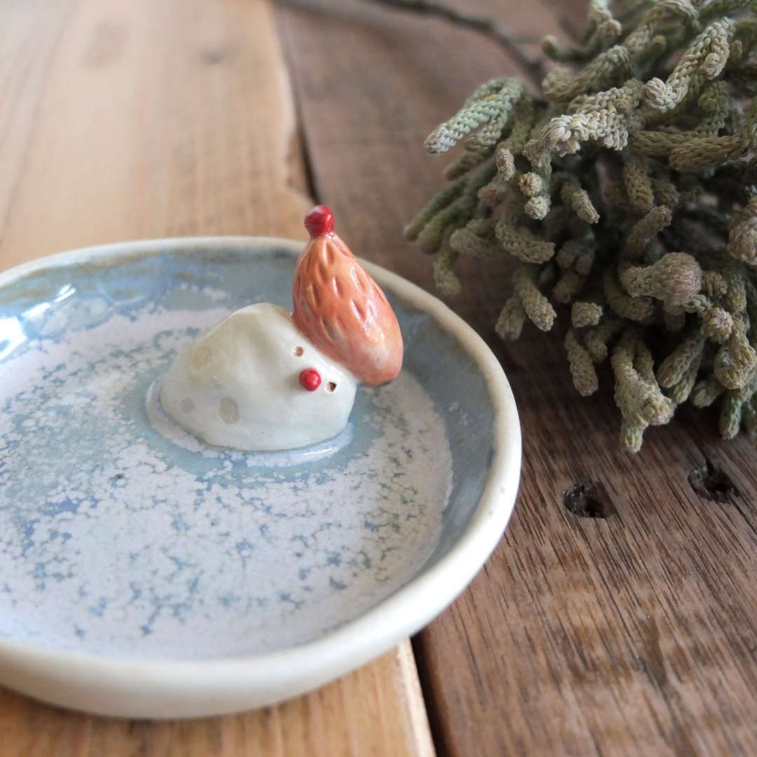 耶诞村的泡汤雪怪 融化ing 小碟/饰品架/薰香盘/沾酱碟 - 浅碟/小碟子 - 陶 