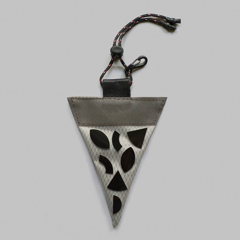 手作反光烤焦咸派-义式腊肠口味  夜间反光吊饰  安全上路 - 自行车/周边 - 防水材质 灰色