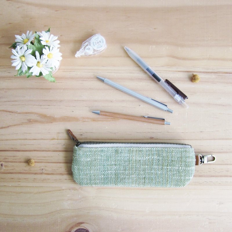 Pencil Cases Hand Woven and Botanical Dyed Cotton Green Color - 化妆包/杂物包 - 棉．麻 绿色