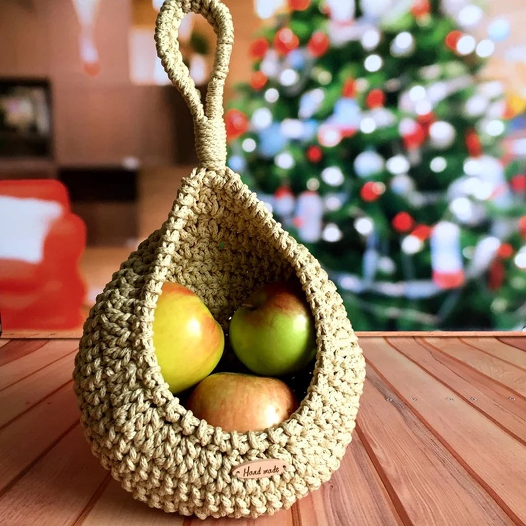 Wall hanging fruit basket Kitchen storage Fruit bowl shape of a drop Cute gift - 调味罐/酱料瓶 - 尼龙 金色