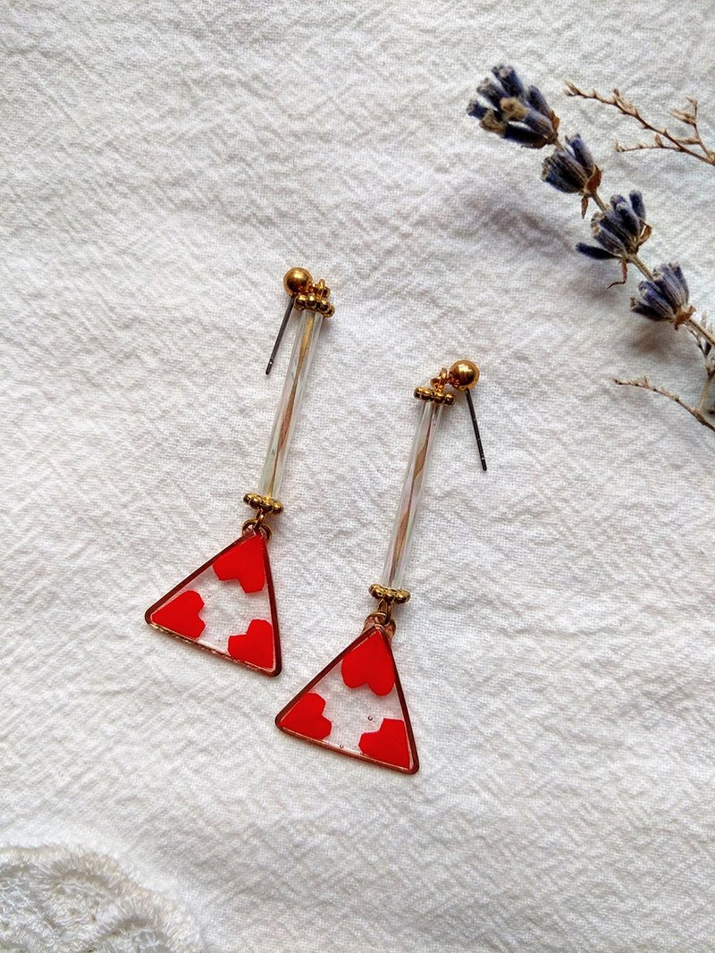 爱心剪纸垂坠耳环  红色耳环  树脂耳环 独特 - 耳环/耳夹 - 树脂 红色