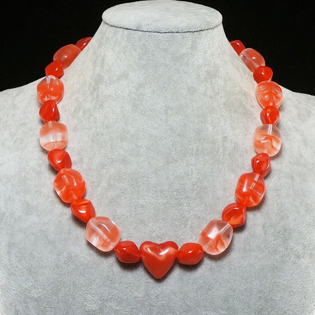 Red Scarlet Crimson Coral Red Czech Glass Large Beaded Heart Necklace Jewelry - 项链 - 玻璃 红色