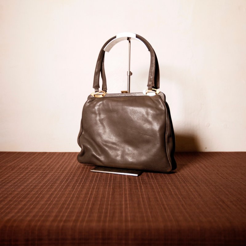 Shika Vintage Bag // 皮革口金包 / 骨董包 旧物 牛皮 老件 经典 仅此一件 - 手提包/手提袋 - 真皮 卡其色