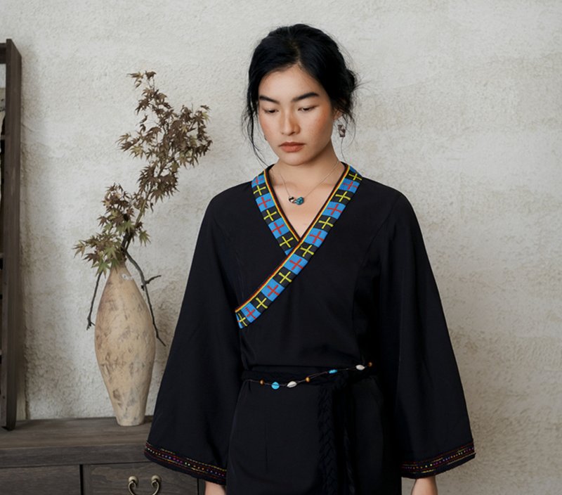 【深邃黑】新中式复古藏风 十字氆氇/纹样连衣裙 - 洋装/连衣裙 - 其他材质 黑色