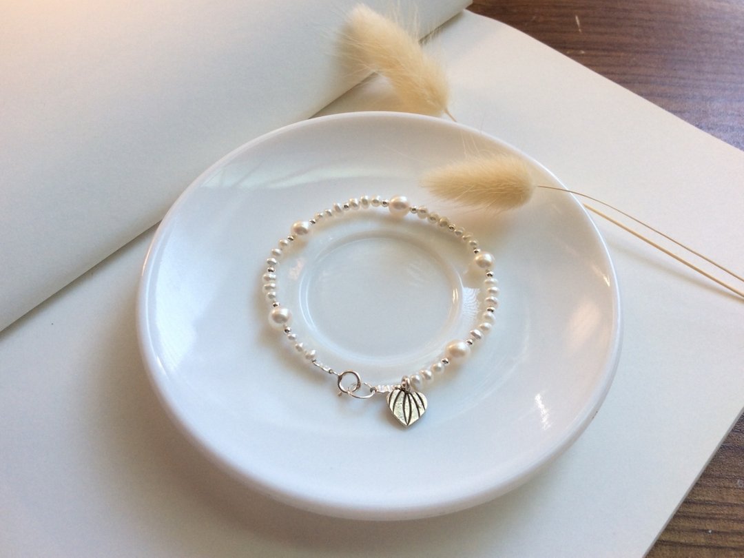 Ops Pearl silver bracelet- 小珍珠/纯银/爱心/梦幻/手链 - 手链/手环 - 宝石 白色