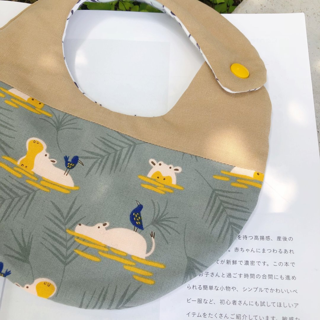 泥土黄河马 l 韩国有机棉 l 手工六层纱围兜口水巾 - 围嘴/口水巾 - 棉 
