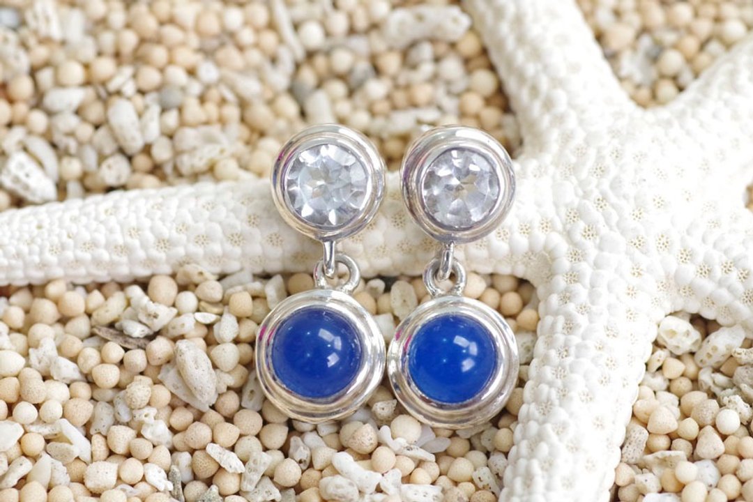 Silver earrings white topaz and blue agate - 耳环/耳夹 - 石头 蓝色