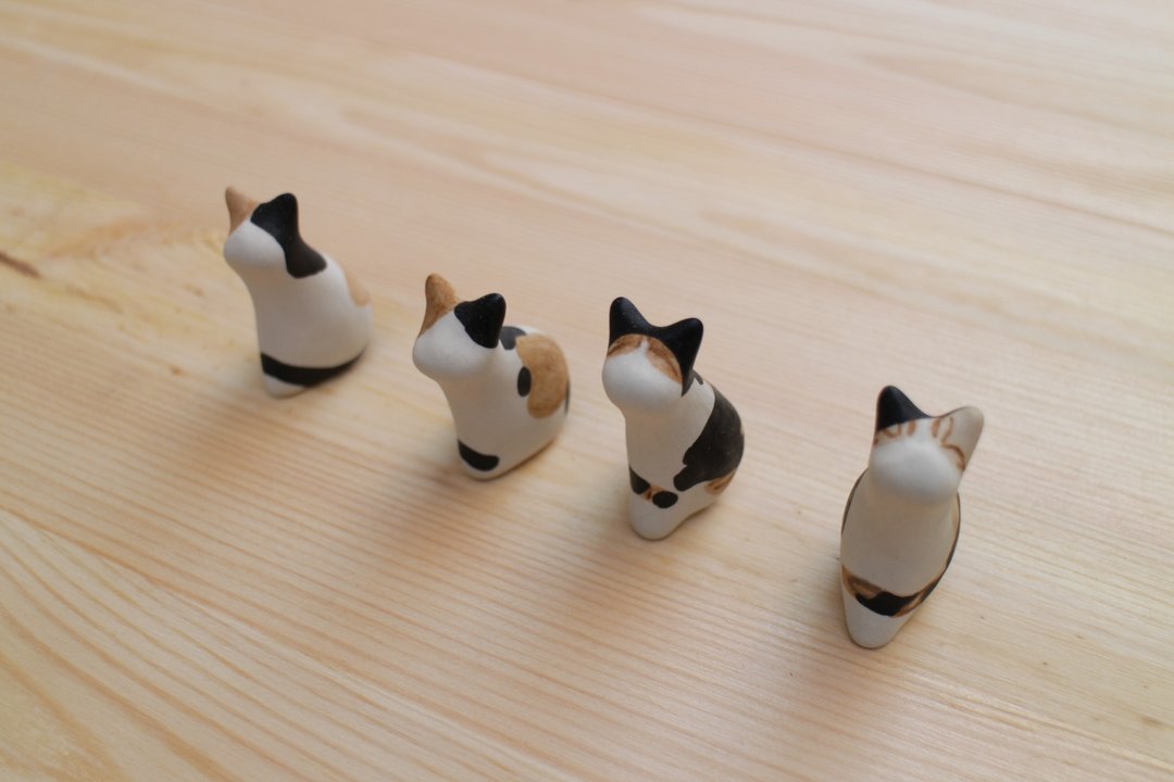 日本三色猫小猫石(抬头猫) - 花瓶/陶器 - 瓷 多色