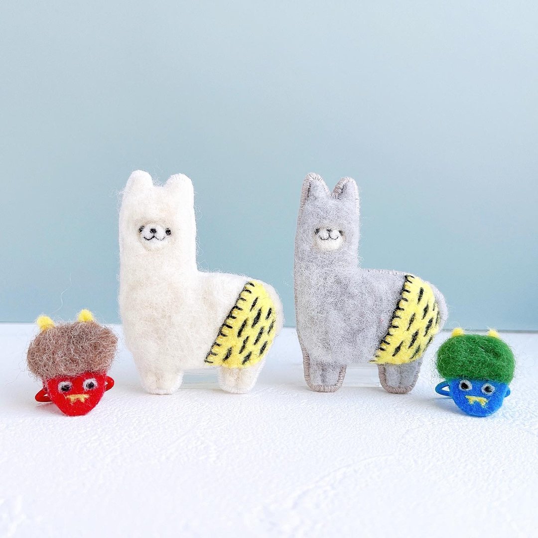 Setsubun Oni Alpaca Brooch - 胸针 - 羊毛 白色