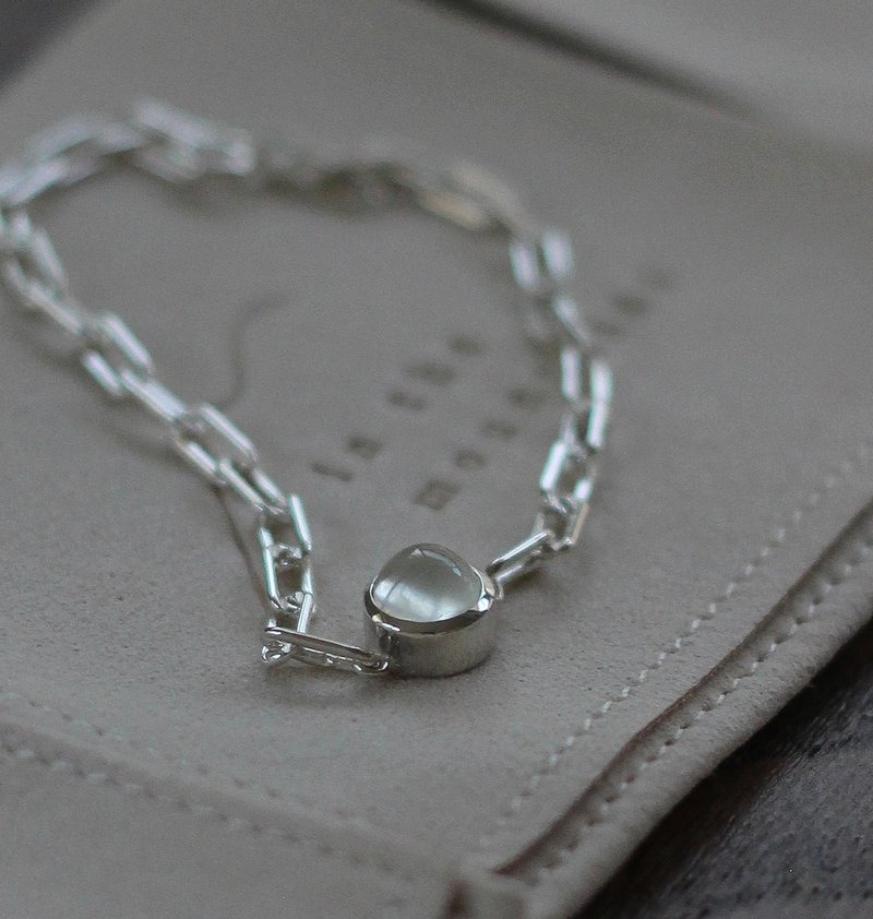Pure White Bracelet 白色猫眼月光石手链 / 礼物包装 - 手链/手环 - 水晶 蓝色