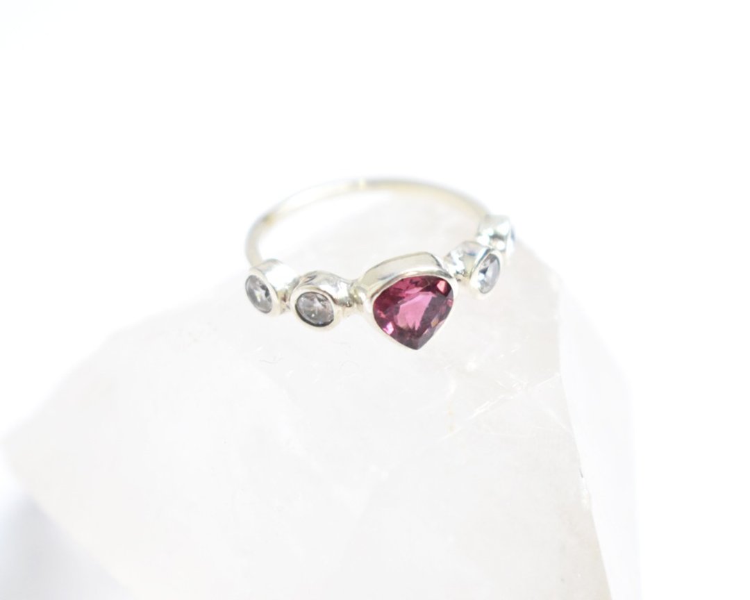 Pink tourmaline and cubic zirconia Silver ring Silver925 - 戒指 - 石头 粉红色