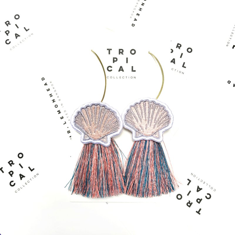 Sea Shell Mixed Color Tassel Earrings - 耳环/耳夹 - 聚酯纤维 粉红色