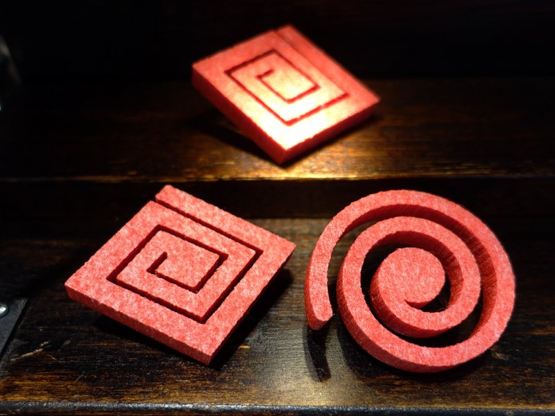 硬质毛毡别针 【图案系列】 - 徽章/别针 - 其他材质 红色