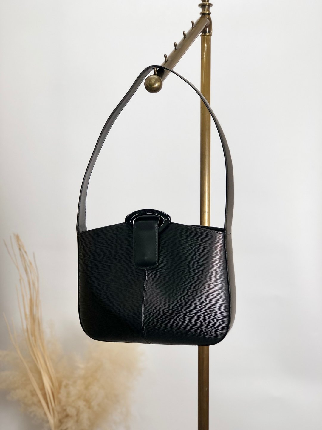 [日本直送、品牌二手包] LOUIS VUITTON Epi 手提包、黑皮革、2way、M52162、Revry 5be7ry - 手提包/手提袋 - 真皮 黑色